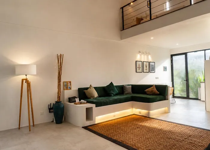 Modern Mezzanine Loft In Umalas With Private Pool * Canggu