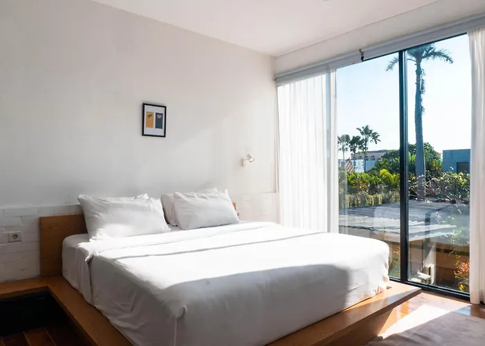 Сasa de vacaciones Modern Mezzanine Loft In Umalas With Private Pool Canggu