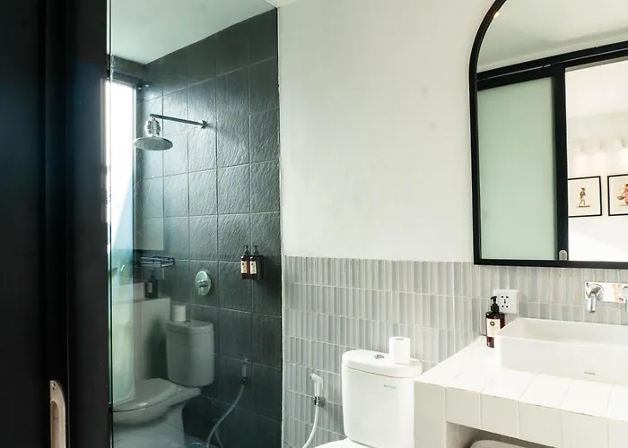 Modern Mezzanine Loft In Umalas With Private Pool Сasa de vacaciones *