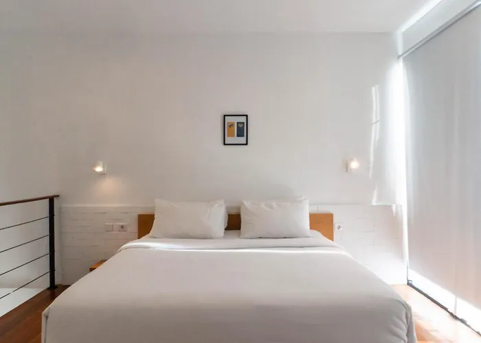 Modern Mezzanine Loft In Umalas With Private Pool Сasa de vacaciones Canggu