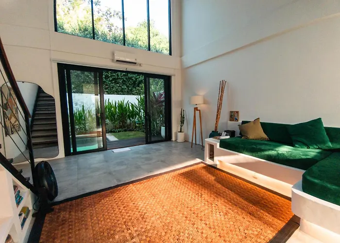 Сasa de vacaciones Modern Mezzanine Loft In Umalas With Private Pool Canggu